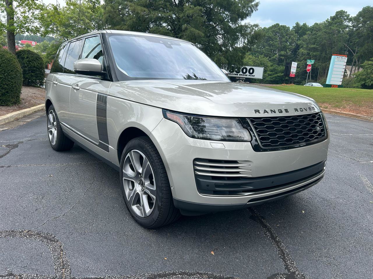 Used 2018 Land Rover Range Rover HSE AWD/4WD image 7