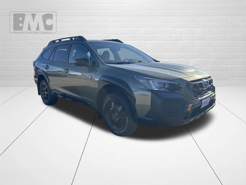 Used 2025 Subaru Outback Wilderness AWD/4WD image 2