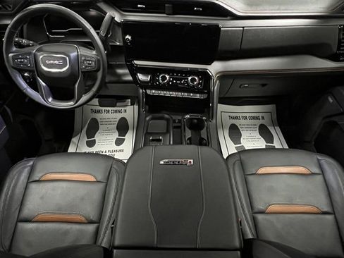 Used 2025 GMC Sierra 2500 AT4 w/ AT4 Premium Plus Package image 25