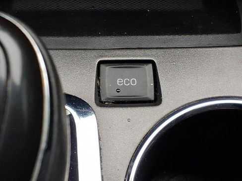 Used 2017 Chevrolet Equinox LT w/ Convenience Package image 18