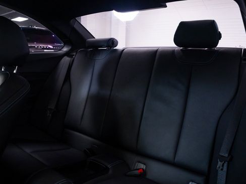 Used 2017 BMW M2 image 19