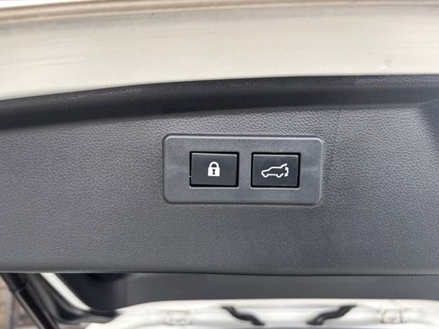 Used 2020 Subaru Outback Touring XT image 34