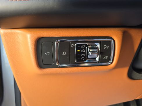 Used 2023 Lincoln Aviator Black Label w/ Dynamic Handling Package image 21