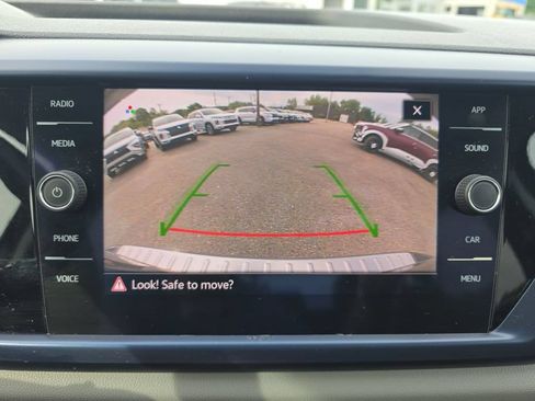 Used 2022 Volkswagen Taos SE AWD/4WD image 19