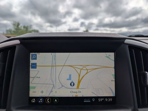 Used 2021 GMC Terrain SLT w/ Infotainment Package II AWD/4WD image 16