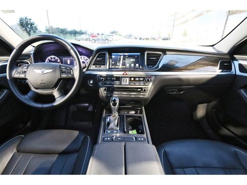 Used 2015 Hyundai Genesis 3.8 w/ Option Group 03 image 12