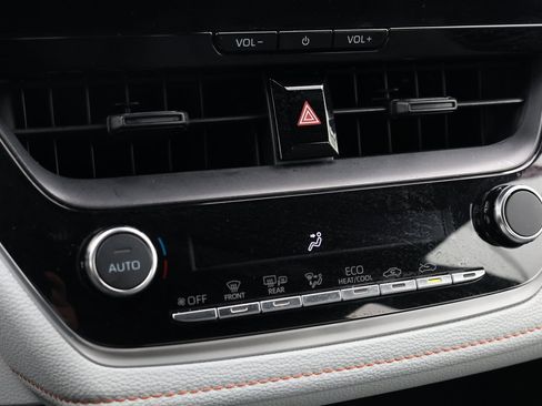 Used 2025 Toyota Corolla FX image 18