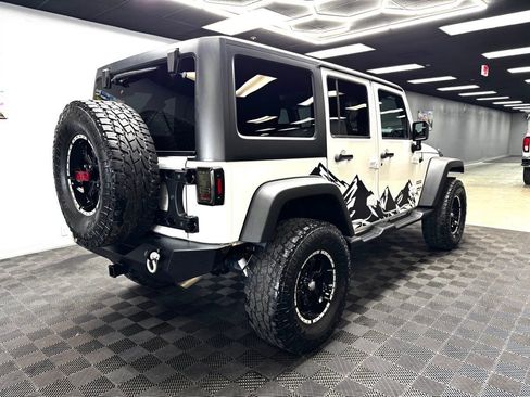 Used 2017 Jeep Wrangler Unlimited Sport w/ Quick Order Package 24S AWD/4WD image 14