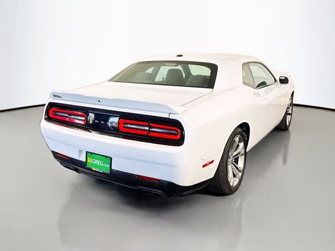 Used 2022 Dodge Challenger R/T image 10