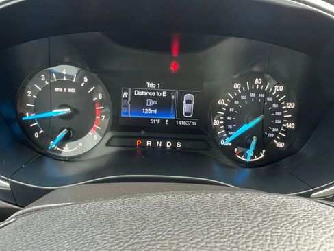 Used 2015 Ford Fusion SE image 16