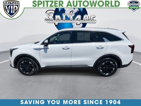 Certified 2025 Kia Sorento S FWD image 6