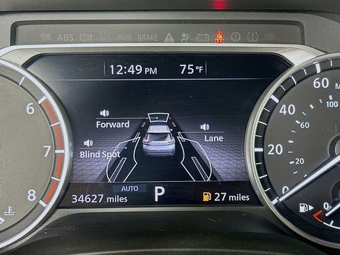 Used 2023 Nissan Rogue S AWD/4WD image 19