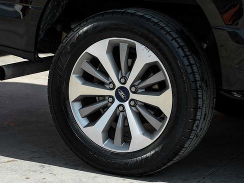 Used 2018 Ford F150 XL w/ Equipment Group 101A Mid AWD/4WD image 51