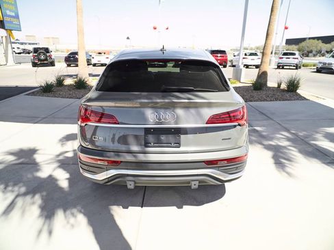 Used 2023 Audi Q5 2.0T Premium w/ Convenience Package AWD/4WD image 8