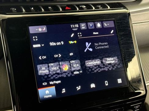 Used 2024 Jeep Grand Cherokee Altitude image 28