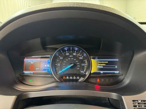 Used 2017 Ford Explorer XLT w/ Equipment Group 202A image 31