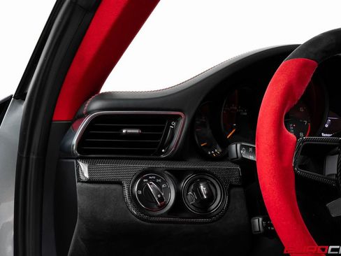 Used 2019 Porsche 911 GT2 RS image 41