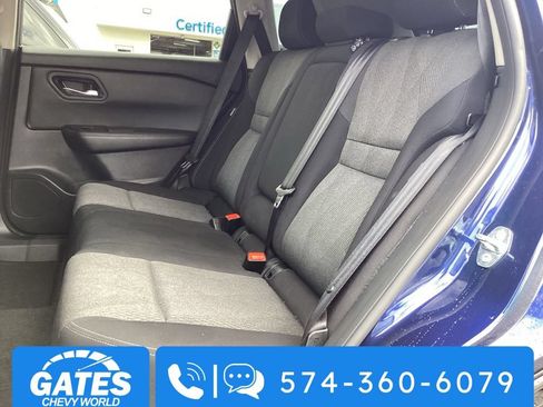Used 2024 Nissan Rogue SV AWD/4WD image 14