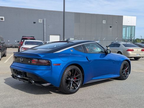 Certified 2024 Nissan Z Performance w/ Floor Mat Package image 5