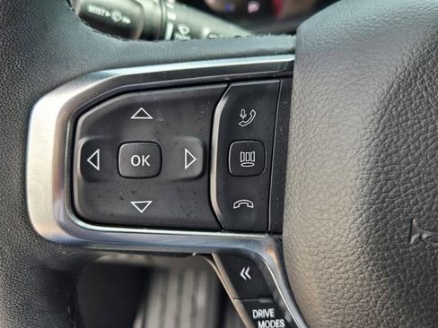 Used 2025 RAM 1500 Laramie image 27