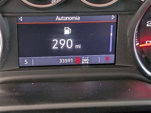 Used 2022 Chevrolet Silverado 2500 Custom w/ Custom Value Package image 22