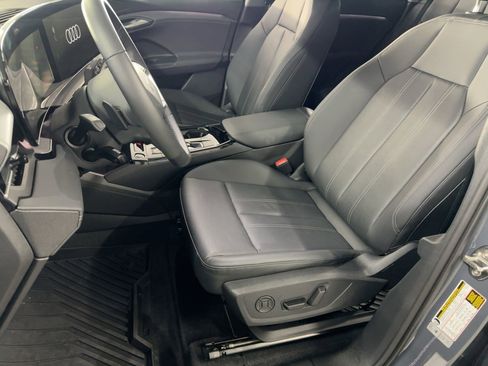 Certified 2025 Audi Q6 e-tron Premium w/ Convenience Package image 5