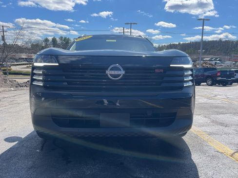 Certified 2025 Nissan Kicks SR AWD/4WD image 2