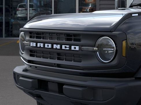 New 2025 Ford Bronco 4-Door AWD/4WD image 19