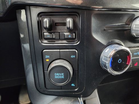 Used 2022 Ford F150 XLT w/ Equipment Group 302A High image 55