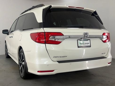 Used 2018 Honda Odyssey Elite image 7
