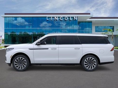 New 2025 Lincoln Navigator L Black Label image 3