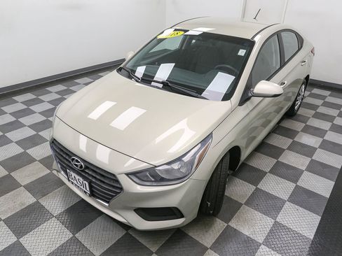 Used 2018 Hyundai Accent SE FWD image 6
