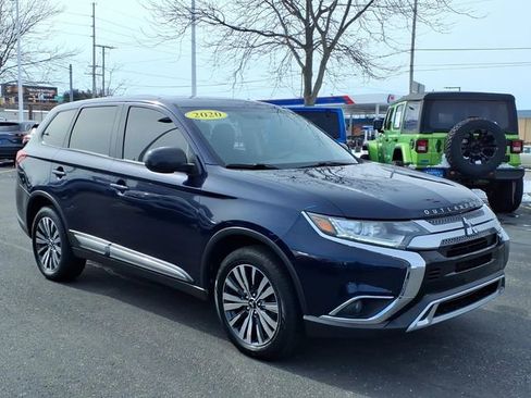 Used 2020 Mitsubishi Outlander ES image 3