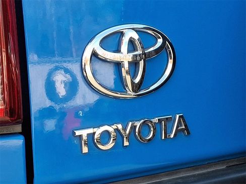 Used 2007 Toyota FJ Cruiser 4WD image 29