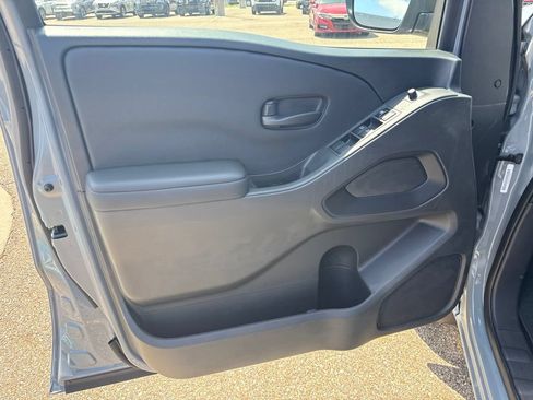 New 2026 Nissan Frontier SV w/ SV Convenience Package AWD/4WD image 11