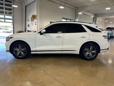 Used 2023 Genesis GV70 3.5T Sport w/ Sport Advanced Package AWD/4WD image 5