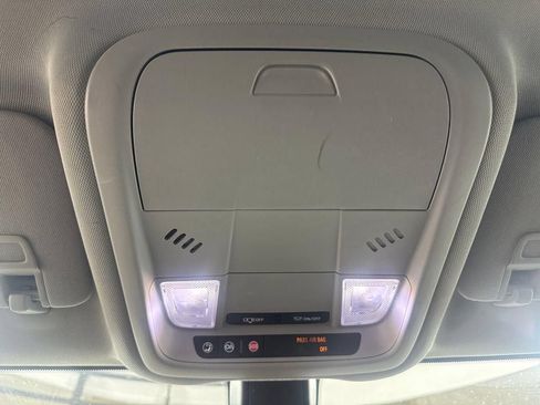 Used 2018 GMC Terrain SLE w/ Driver Convenience Package FWD image 40