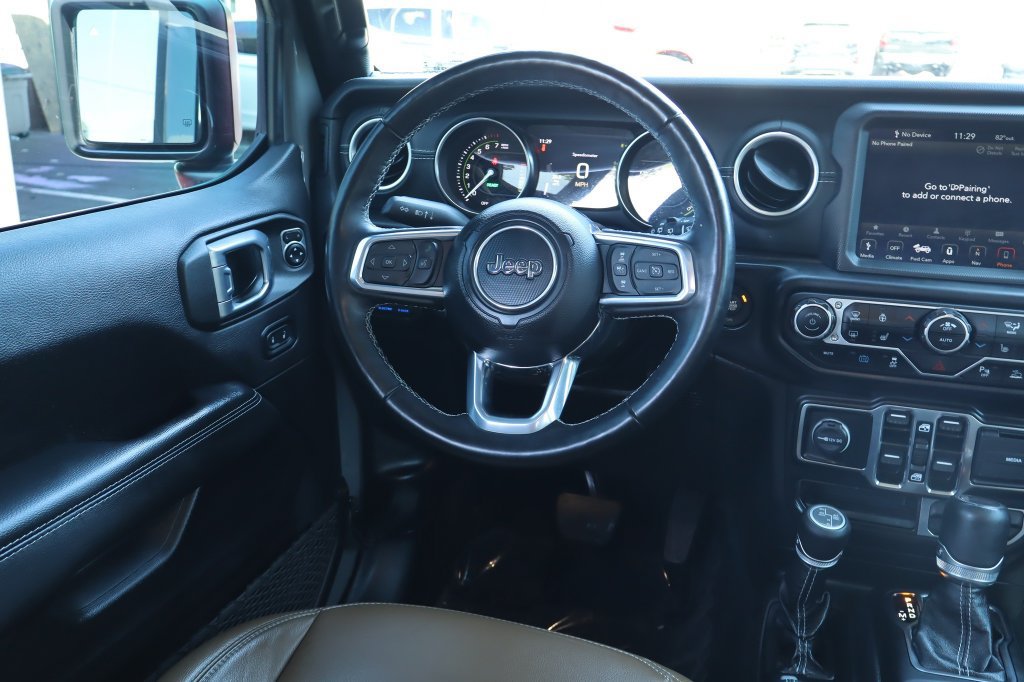 Used 2022 Jeep Wrangler Unlimited Sahara w/ Cold Weather Group AWD/4WD image 28