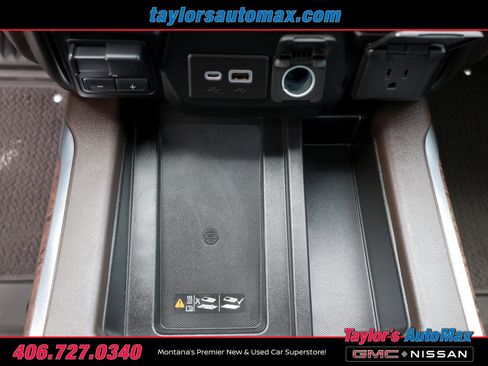 Used 2023 GMC Sierra 3500 Denali w/ Denali Black Diamond Edition image 31