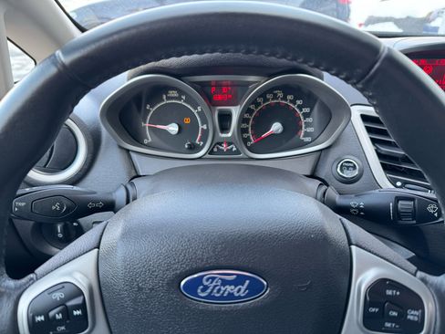 Used 2012 Ford Fiesta SES image 21