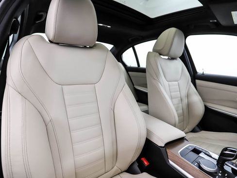 Used 2021 BMW 330e xDrive w/ Convenience Package image 32