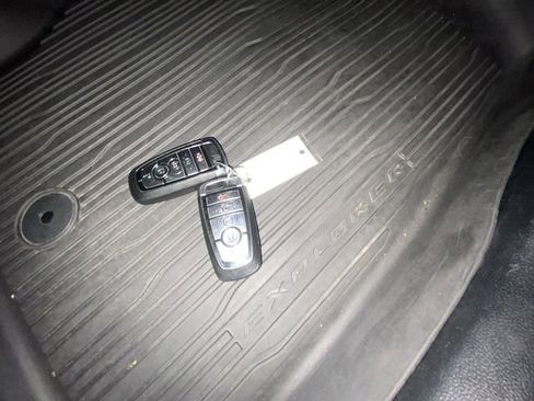 Used 2020 Ford Explorer Limited image 26