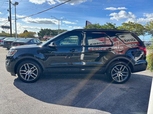 Used 2017 Ford Explorer Sport w/ Equipment Group 401A AWD/4WD image 6