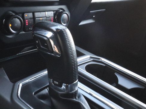 Used 2018 Ford F150 XLT w/ Equipment Group 302A Luxury image 19