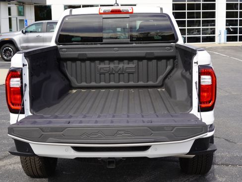 New 2025 GMC Canyon AT4 w/ Nightfall Edition image 14