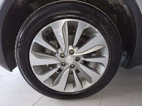 Used 2019 Buick Encore Preferred AWD/4WD image 12