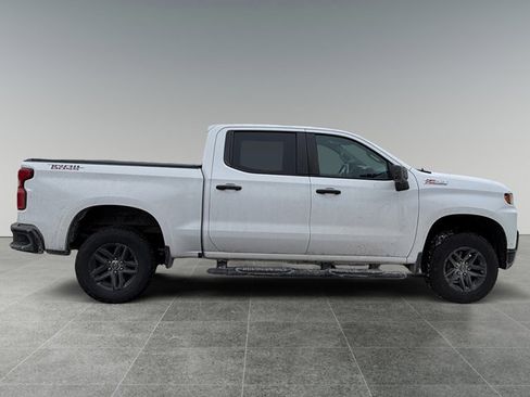 Used 2019 Chevrolet Silverado 1500 Custom Trail Boss w/ Custom Convenience Package image 5