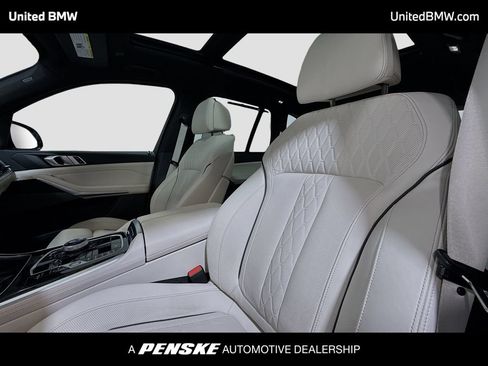 Used 2025 BMW X5 M60i w/ Executive Package AWD/4WD image 5