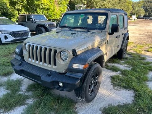 Used 2022 Jeep Wrangler Unlimited Sport AWD/4WD image 2
