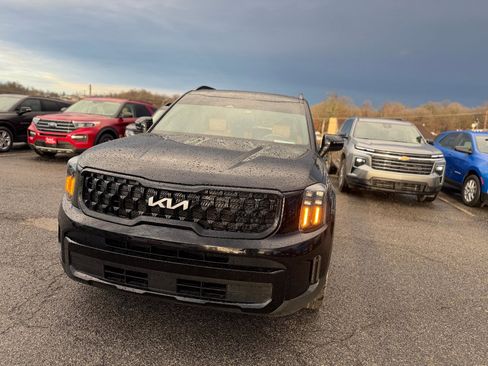 Used 2024 Kia Telluride EX X-Line image 8